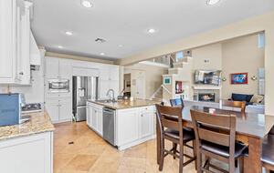 Nature Meets Luxury in this San Marcos Ocean-View Getaway - San Marcos, California