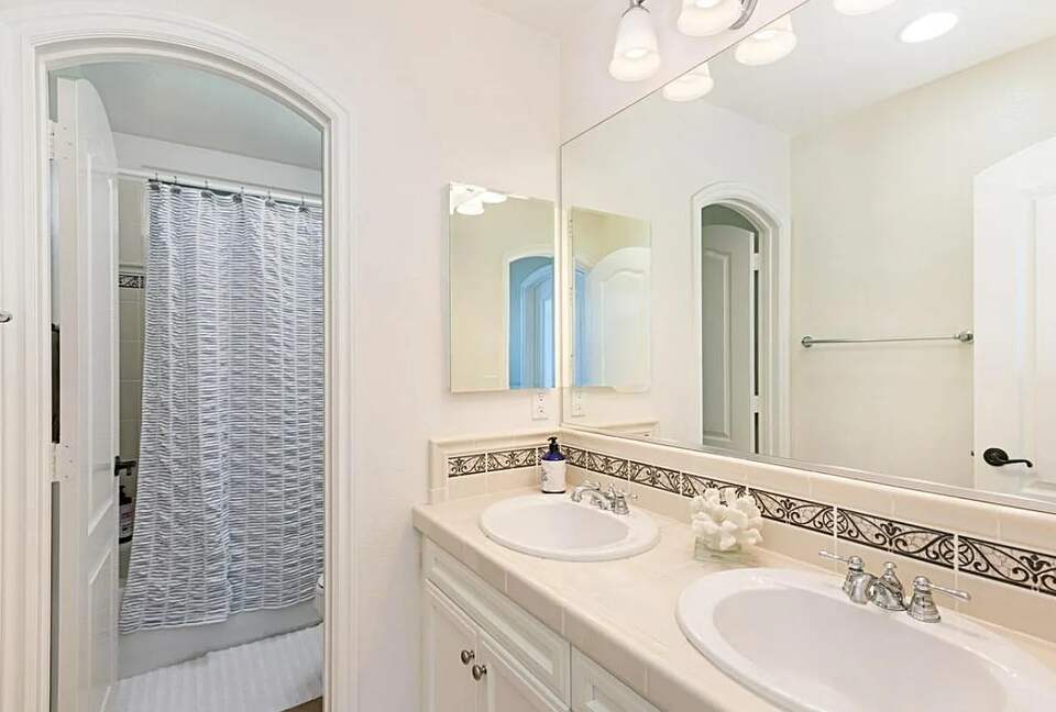 Nature Meets Luxury in this San Marcos Ocean-View Getaway - San Marcos, California