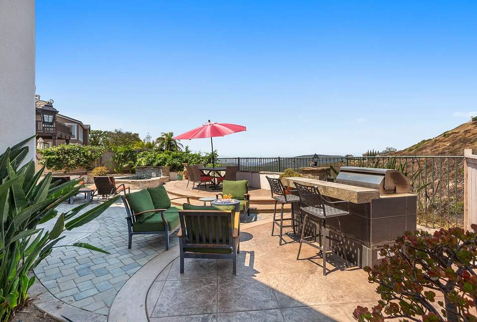Nature Meets Luxury in this San Marcos Ocean-View Getaway - San Marcos, California