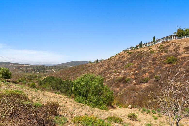 Nature Meets Luxury in this San Marcos Ocean-View Getaway - San Marcos, California