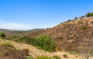 Nature Meets Luxury in this San Marcos Ocean-View Getaway - San Marcos, California