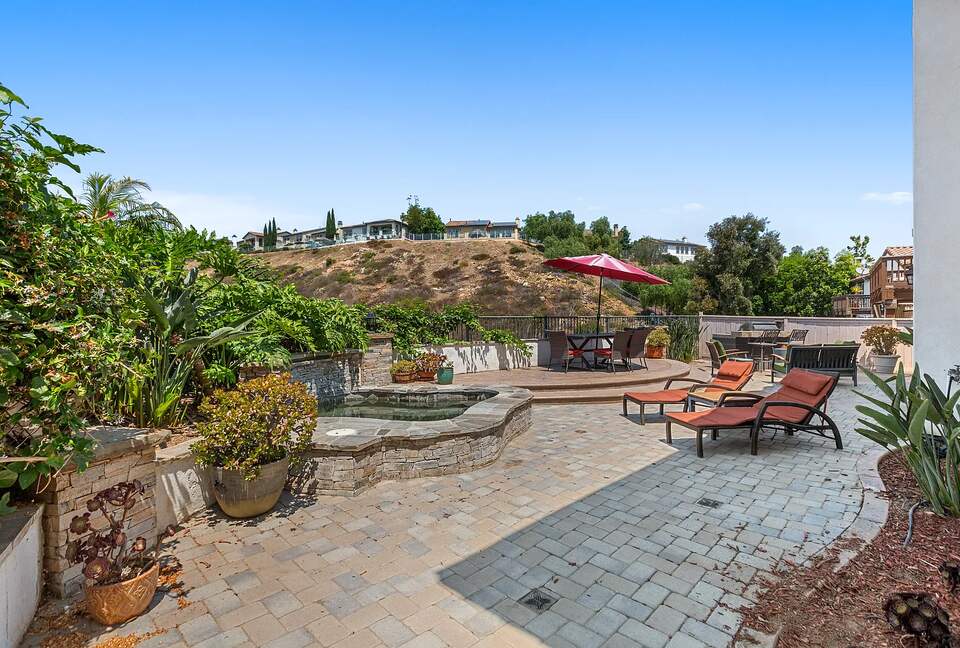 Nature Meets Luxury in this San Marcos Ocean-View Getaway - San Marcos, California