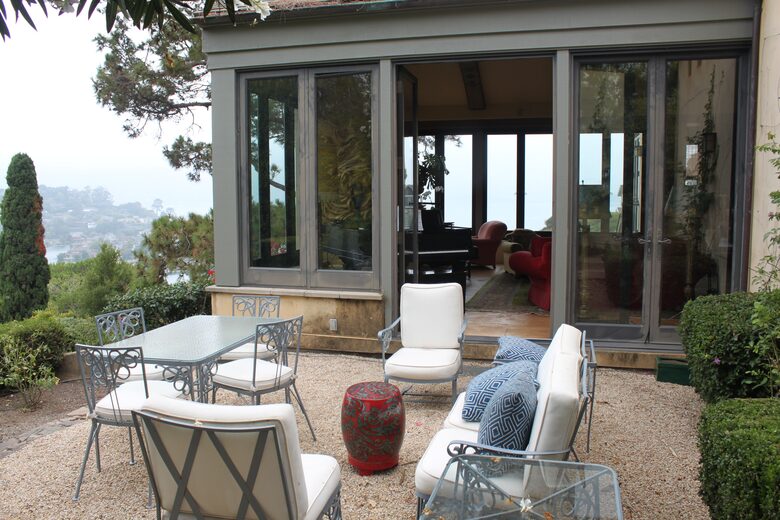 Artful Architecture Overlooking the San Francisco Bay - Tiburon, California