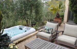 Artful Architecture Overlooking the San Francisco Bay - Tiburon, California