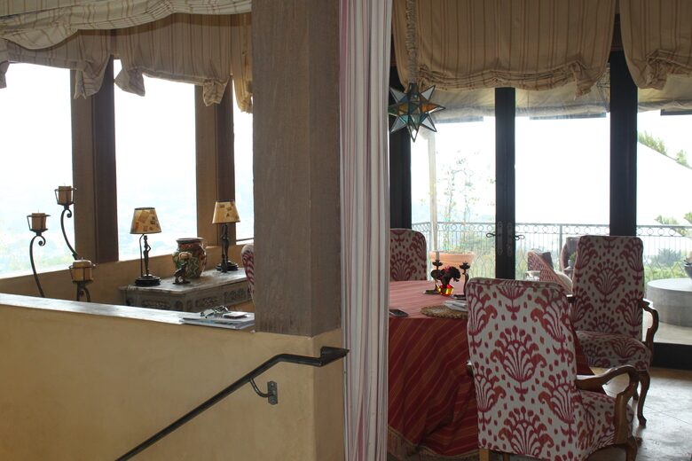 Artful Architecture Overlooking the San Francisco Bay - Tiburon, California