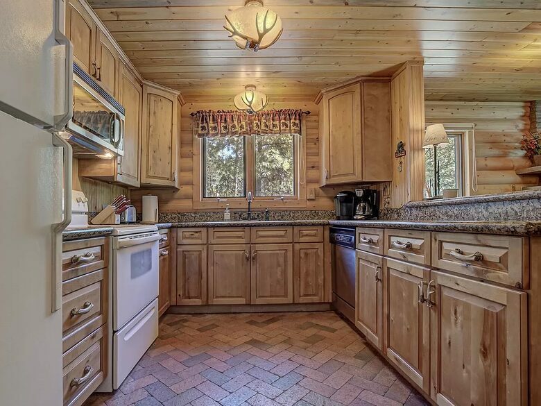 Arizona Mountain Retreat | Main House & Guest Cabin on 4+ Acres - Payson, Arizona