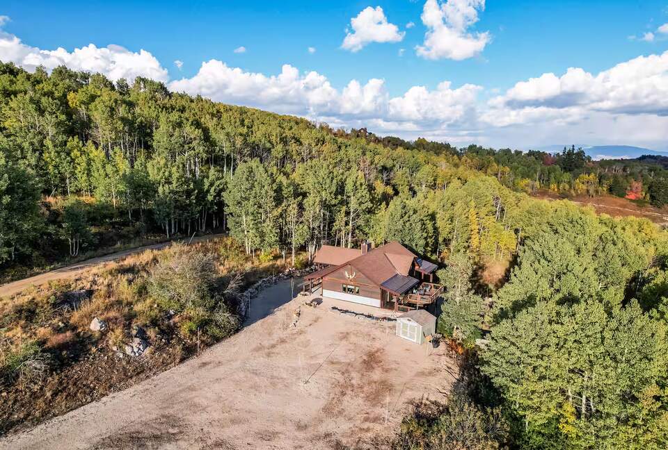 High Country Hideaway | Cozy Retreat with Panoramic Views - Coalville, Utah