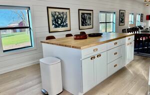 Hilltop Haven in Burton | Two Homes on 11 Acres - Burton, Texas