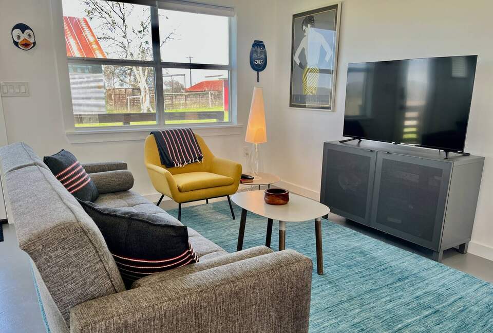 Hilltop Haven in Burton | Two Homes on 11 Acres - Burton, Texas