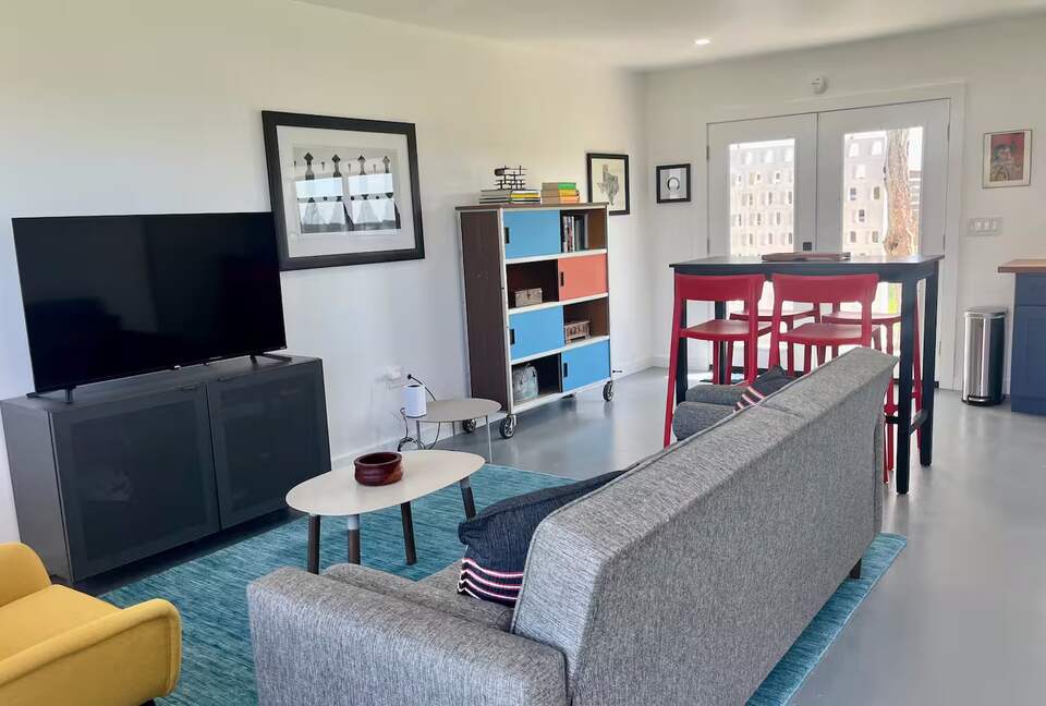 Hilltop Haven in Burton | Two Homes on 11 Acres - Burton, Texas