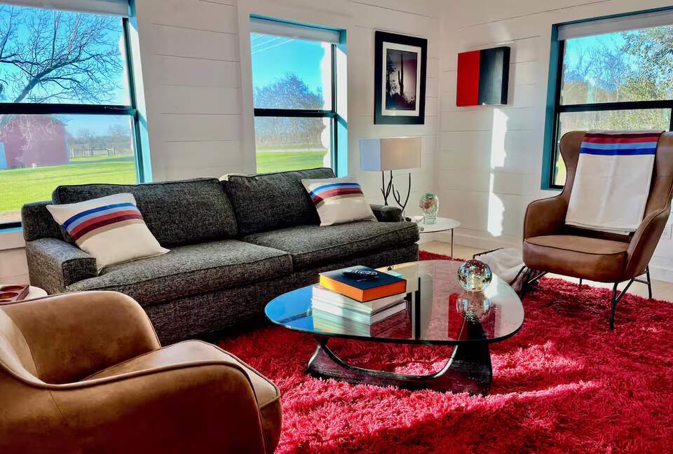 Hilltop Haven in Burton | Two Homes on 11 Acres - Burton, Texas