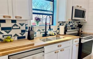 Hilltop Haven in Burton | Two Homes on 11 Acres - Burton, Texas