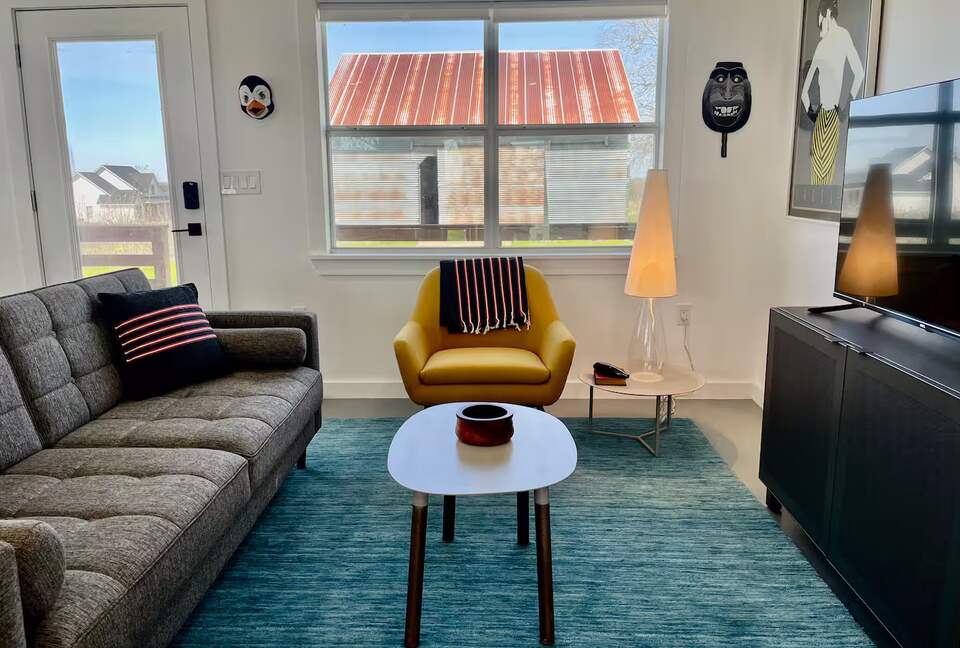 Hilltop Haven in Burton | Two Homes on 11 Acres - Burton, Texas