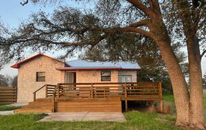 Hilltop Haven in Burton | Two Homes on 11 Acres - Burton, Texas