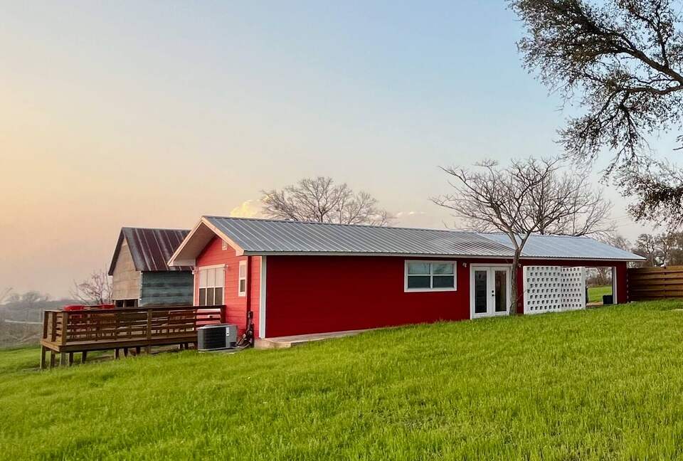 Hilltop Haven in Burton | Two Homes on 11 Acres - Burton, Texas