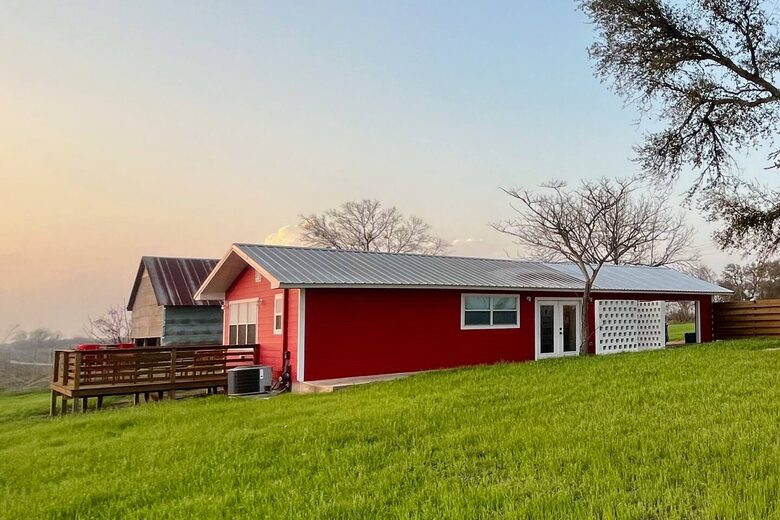 Hilltop Haven in Burton | Two Homes on 11 Acres - Burton, Texas