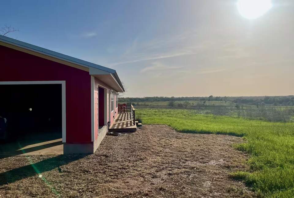 Hilltop Haven in Burton | Two Homes on 11 Acres - Burton, Texas