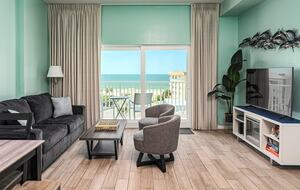 Gulf View Coastal Retreat in Madeira Beach - Madeira Beach, Florida