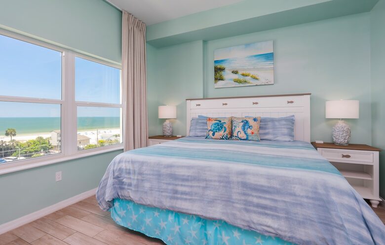 Gulf View Coastal Retreat in Madeira Beach - Madeira Beach, Florida