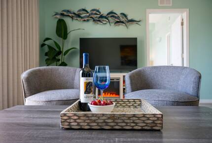 Gulf View Coastal Retreat in Madeira Beach - Madeira Beach, Florida