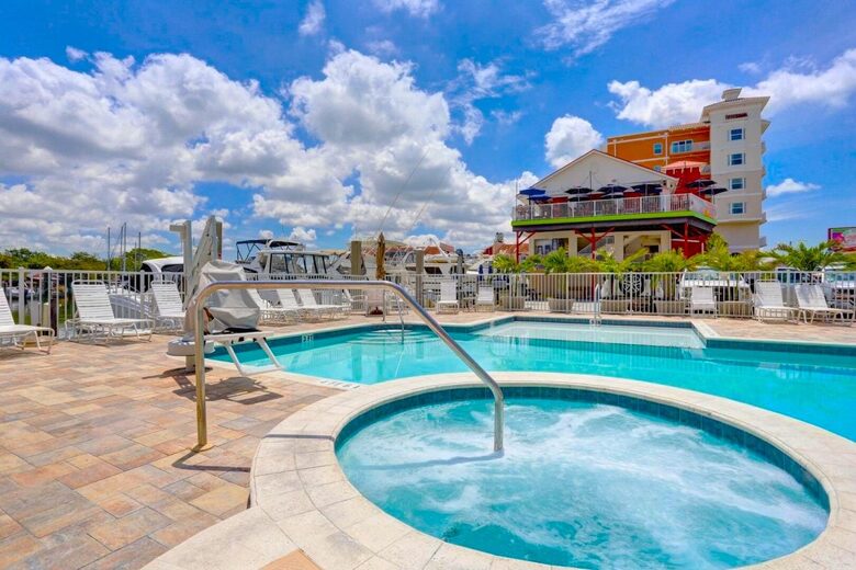 Gulf View Coastal Retreat in Madeira Beach - Madeira Beach, Florida