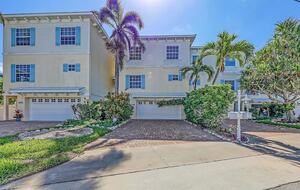 Bayside Haven | Private Balcony & Water Views - Sarasota, Florida