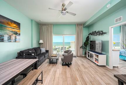 Gulf View Coastal Retreat in Madeira Beach - Madeira Beach, Florida