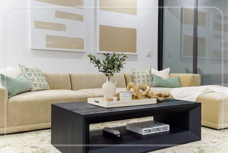 Luxury Grove Getaway – Designer Interiors & Tropical Vibes - Miami, Florida