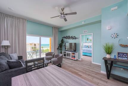 Gulf View Coastal Retreat in Madeira Beach - Madeira Beach, Florida