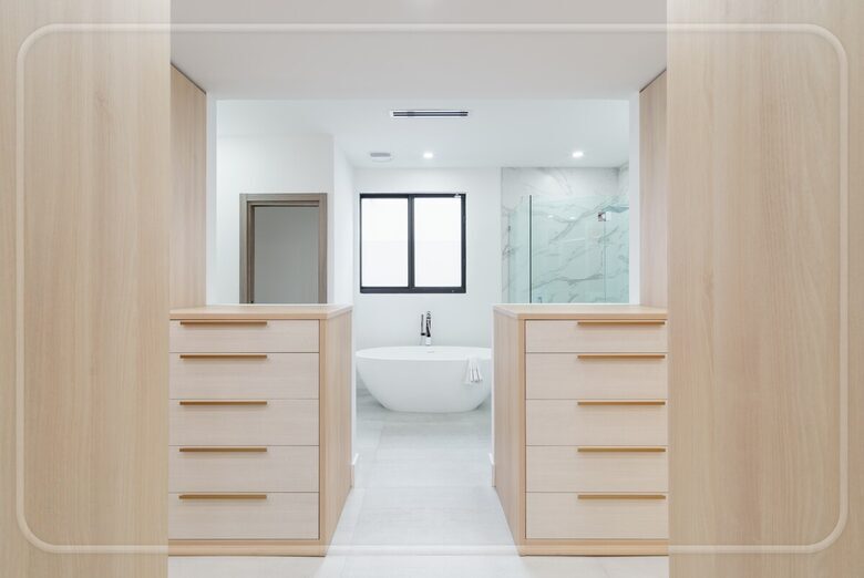 Luxury Grove Getaway – Designer Interiors & Tropical Vibes - Miami, Florida