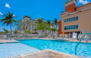 Gulf View Coastal Retreat in Madeira Beach - Madeira Beach, Florida