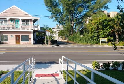 Gulf View Coastal Retreat in Madeira Beach - Madeira Beach, Florida