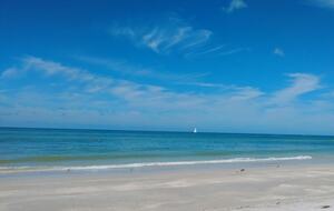 Gulf View Coastal Retreat in Madeira Beach - Madeira Beach, Florida