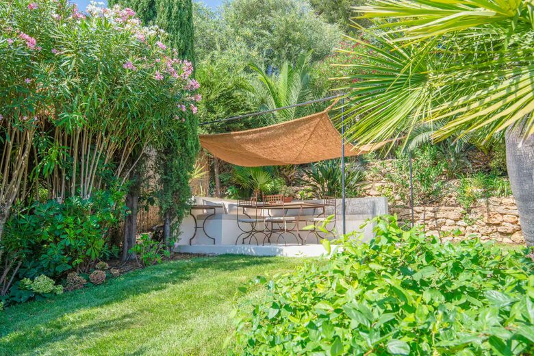 Mediterranean Elegance near St. Tropez - La Croix-Valmer, France