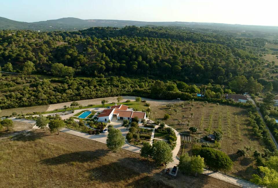 Elegant Hideaway in the Heart of Arrábida Nature Park - Azeitao, Portugal