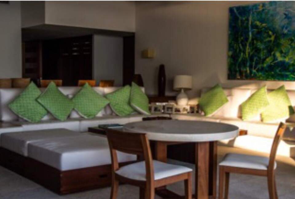 Elegant Beachfront Escape in Acapulco’s Most Prestigious Community - Acapulco, Mexico