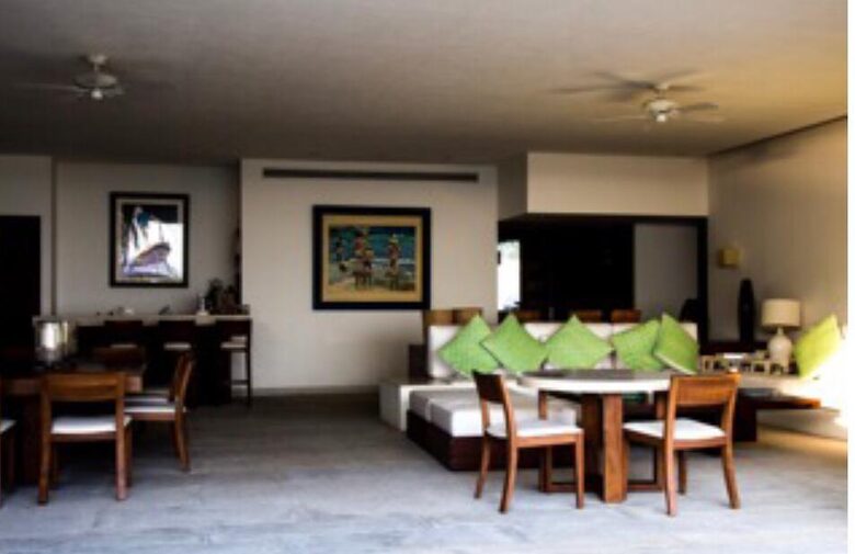 Elegant Beachfront Escape in Acapulco’s Most Prestigious Community - Acapulco, Mexico