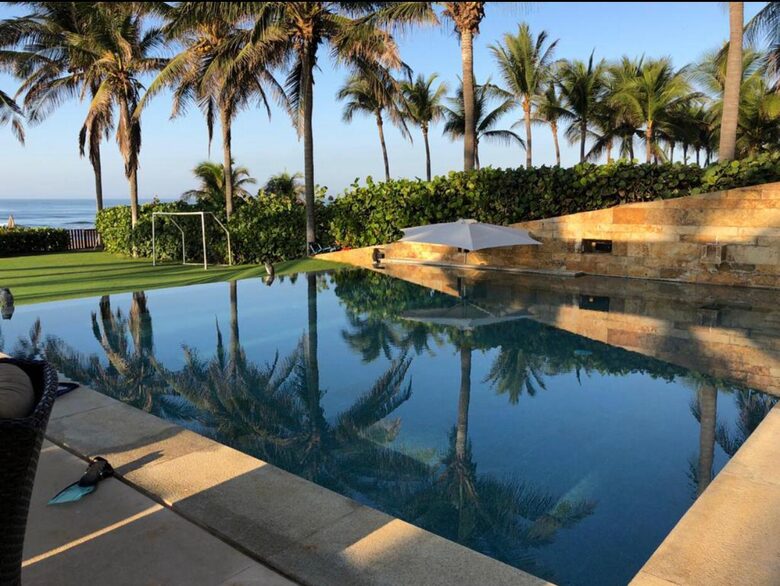 Elegant Beachfront Escape in Acapulco’s Most Prestigious Community - Acapulco, Mexico