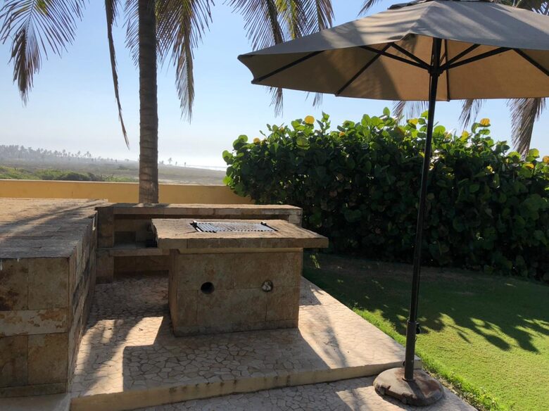 Elegant Beachfront Escape in Acapulco’s Most Prestigious Community - Acapulco, Mexico