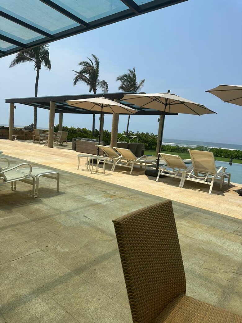 Elegant Beachfront Escape in Acapulco’s Most Prestigious Community - Acapulco, Mexico