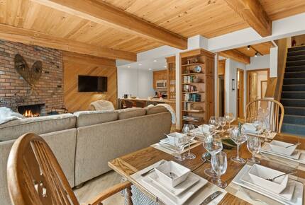 Riverside Retreat | Luxury Townhouse Steps from Aspen Gondola - Aspen, Colorado