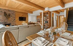 Riverside Retreat | Luxury Townhouse Steps from Aspen Gondola - Aspen, Colorado