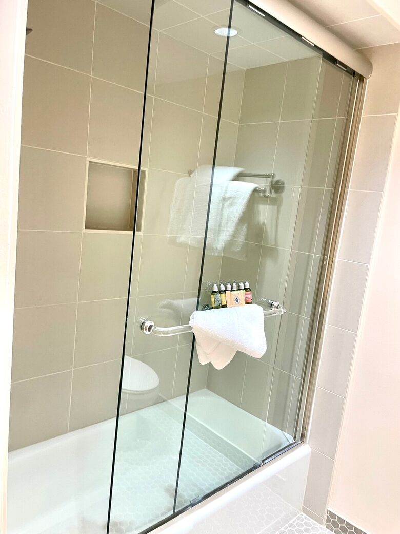 Riverside Retreat | Luxury Townhouse Steps from Aspen Gondola - Aspen, Colorado