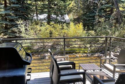 Riverside Retreat | Luxury Townhouse Steps from Aspen Gondola - Aspen, Colorado