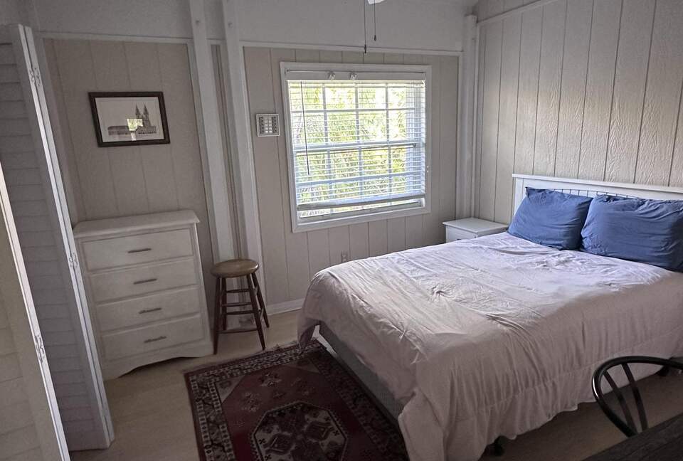 Sunlit Island Hideaway with Waterfront Views - Sugarloaf Key, Florida