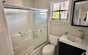 Sunlit Island Hideaway with Waterfront Views - Sugarloaf Key, Florida