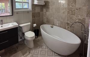 Sunlit Island Hideaway with Waterfront Views - Sugarloaf Key, Florida