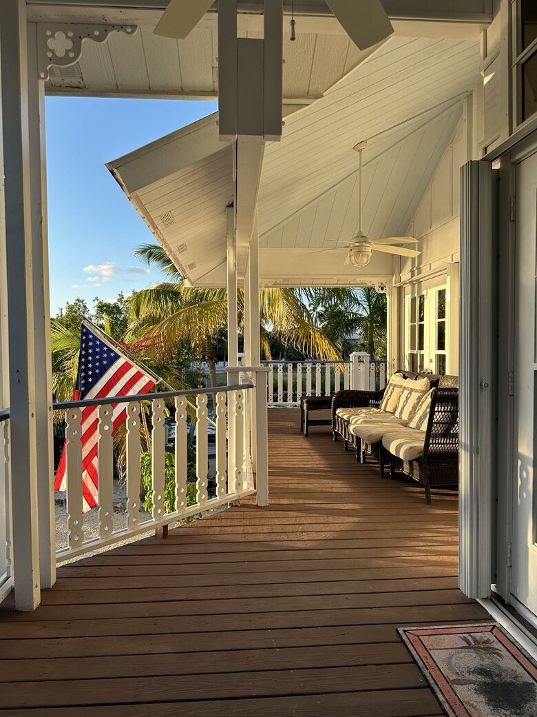 Sunlit Island Hideaway with Waterfront Views - Sugarloaf Key, Florida