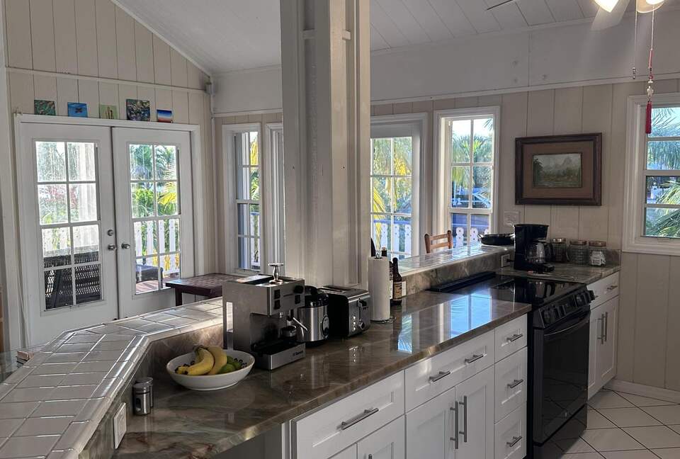 Sunlit Island Hideaway with Waterfront Views - Sugarloaf Key, Florida