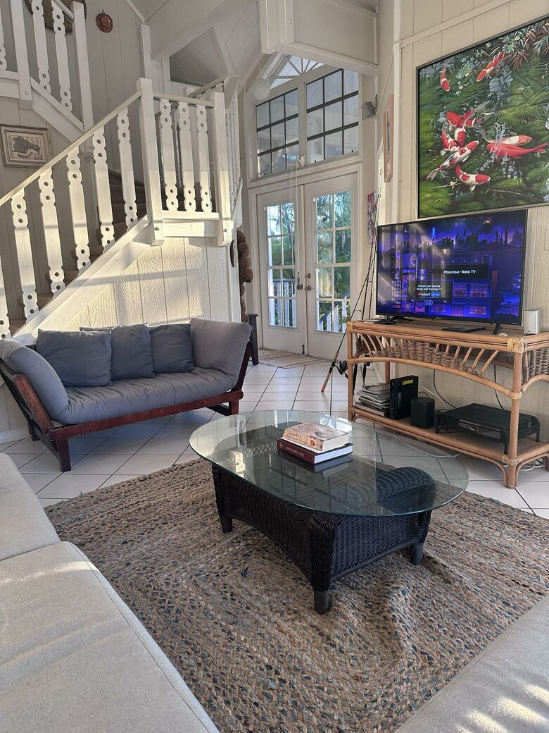 Sunlit Island Hideaway with Waterfront Views - Sugarloaf Key, Florida